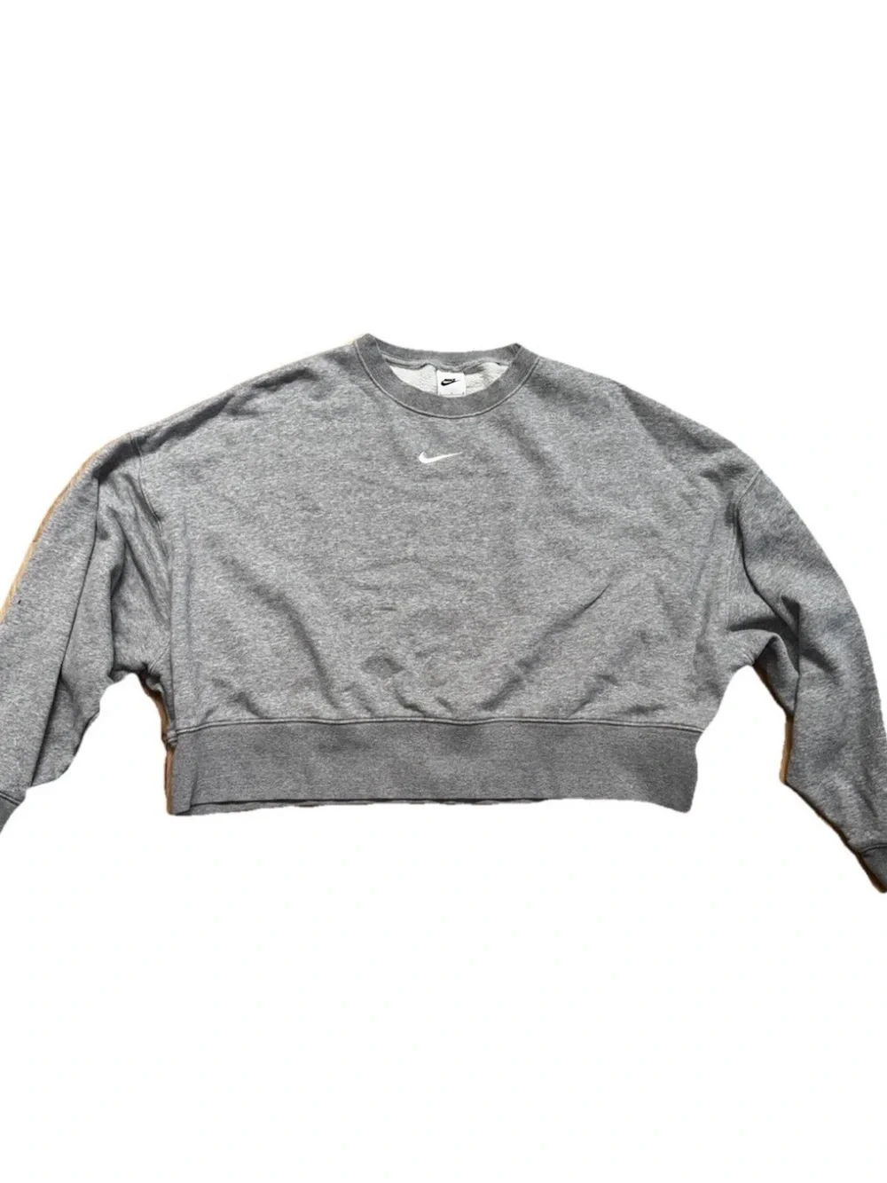Vintage Nike Women’s Grey Pullover Cropped Sweatshirt Size Large